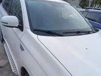 Second-hand Mitsubishi Outlander P-HEV 120 CP (88 kW) 2013 Alb SUV