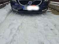 Second-hand Volvo V40 Momentum 190 CP (139 kW) 2014 Culoarealbastru Hatchback