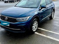 Second-hand VW Tiguan Life 150 CP (110 kW) 2022 Culoareverde SUV