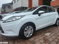 Second-hand Ford Fiesta 75 CP (55 kW) 2012 Culoarealb Hatchback