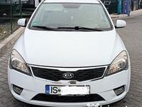 Second-hand Kia Ceed Sportswagon 90 CP (66 kW) 2010 Alb Break