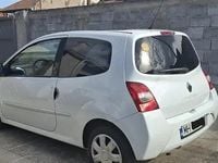 Second-hand Renault Twingo Night&Day 56 CP (41 kW) 2010 Alb Hatchback