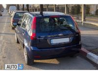 Second-hand Ford Fiesta Ghia 68 CP (50 kW) 2005 Albastru Hatchback