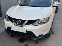 Second-hand Nissan Qashqai Acenta 115 CP (84 kW) 2015 Culoarealb SUV