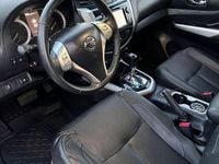 Second-hand Nissan Navara 190 CP (139 kW) 2016 Culoarenegru Pickup