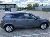 Second-hand Opel Astra 101 CP (74 kW) 2004 Coupe
