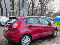 Second-hand Ford Fiesta 82 CP (60 kW) 2014 Culoarerosu Hatchback
