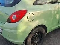 Second-hand Opel Corsa 75 CP (55 kW) 2010 Verde Break