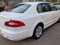 second-hand Skoda Superb 2 masina