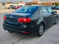 Second-hand VW Jetta Comfortline 105 CP (77 kW) 2011 Culoarenegru Berlinǎ