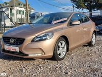 Second-hand Volvo V40 115 CP (84 kW) 2012 Culoaremaro Hatchback