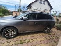 Second-hand Mitsubishi Outlander P-HEV 240 CP (176 kW) 2014 Argintiu SUV