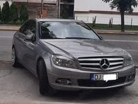 Second-hand Mercedes 220 173 CP (127 kW) 2008 Berlinǎ