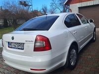 Second-hand Skoda Octavia Ambiente 105 CP (77 kW) 2011 Culoarealb Berlinǎ
