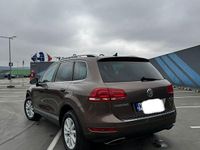 Second-hand VW Touareg Mountain 204 CP (150 kW) 2014 Culoaremaro SUV