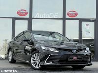 Second-hand Toyota Camry 218 CP (160 kW) 2022 Culoarenegru Berlinǎ
