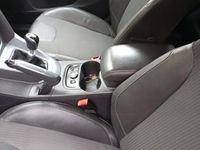 Second-hand Ford Focus 115 CP (84 kW) 2012 Negru Break