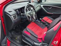 Second-hand Hyundai i30 101 CP (74 kW) 2014 Roșu Hatchback