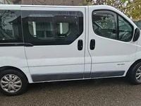 Second-hand Renault Trafic 101 CP (74 kW) 2004 Alb Monovolum