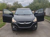 Second-hand Hyundai ix35 GLS 115 CP (84 kW) 2011 Culoarenegru SUV