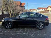 Second-hand Mercedes GLC200 197 CP (144 kW) 2020 Culoarenegru SUV