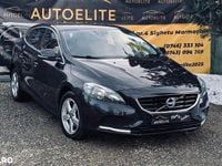 Second-hand Volvo V40 Momentum 120 CP (88 kW) 2015 Culoarealbastru Hatchback
