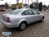 Second-hand VW Passat 74 CP (54 kW) 2001 Gri Berlinǎ