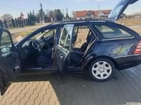 Second-hand Mercedes C220 150 CP (110 kW) 2005 Break