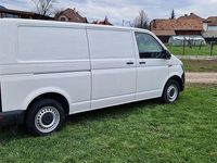 Second-hand VW Transporter 150 CP (110 kW) 2018 Culoarealb Van