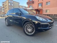 Second-hand Porsche Cayenne 245 CP (180 kW) 2012 Culoarenegru SUV