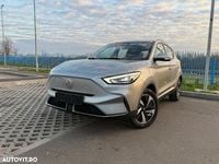 Second-hand MG ZS Comfort 130 kW (177 CP) 2022 Culoarealb Berlinǎ