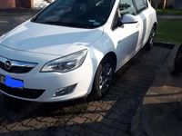 Second-hand Opel Astra 101 CP (74 kW) 2011 Hatchback