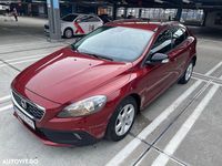 Second-hand Volvo V40 You! 115 CP (84 kW) 2015 Culoarerosu Hatchback