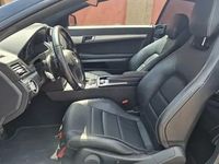 Second-hand Mercedes 220 170 CP (125 kW) 2010 Negru Coupe