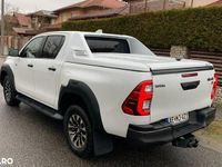 Second-hand Toyota HiLux Sport 204 CP (150 kW) 2024 Culoarealb Pickup