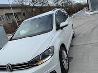 Second-hand VW Touran Comfortline 150 CP (110 kW) 2020 Culoarealb Monovolum