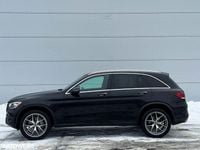 Second-hand Mercedes GLC300 258 CP (189 kW) 2021 Culoarenegru SUV