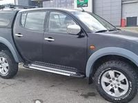 Second-hand Mitsubishi L200 136 CP (100 kW) 2007 Negru Pickup