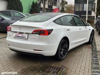 Second-hand Tesla Model 3 324 kW (441 CP) 2022 Culoarealb Berlinǎ