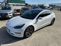 Second-hand Tesla Model 3 Standard Range Plus 239 kW (325 CP) 2020 Culoarealb Berlinǎ