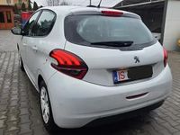 Second-hand Peugeot 208 86 CP (63 kW) 2016 Alb Hatchback