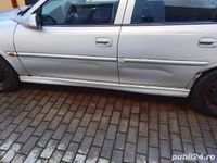 Second-hand Opel Vectra 101 CP (74 kW) 2001 Berlinǎ