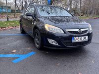 Second-hand Opel Astra 100 CP (73 kW) 2010 Culoarenegru Hatchback