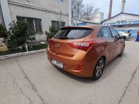 second-hand Hyundai i30 1.6 CRDi DPF 5DR MT Highway