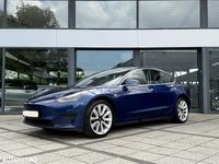 Second-hand Tesla Model 3 Standard Range 239 kW (325 CP) 2020 Culoarealbastru Berlinǎ