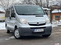 Second-hand Opel Vivaro 114 CP (83 kW) 2010 Argintiu Monovolum