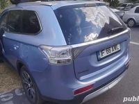 Second-hand Mitsubishi Outlander P-HEV 190 CP (139 kW) 2015 SUV