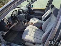 Second-hand Mercedes 400 SE 286 CP (210 kW) 1992 Berlinǎ