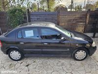 Second-hand Opel Astra 90 CP (66 kW) 2008 Negru Hatchback
