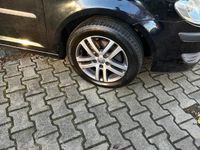 Second-hand VW Touran 140 CP (102 kW) 2007 Monovolum